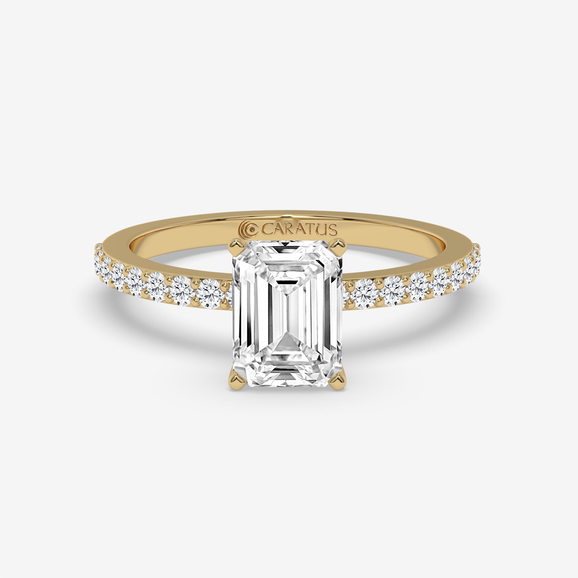 Emerald-cut diamond Ring