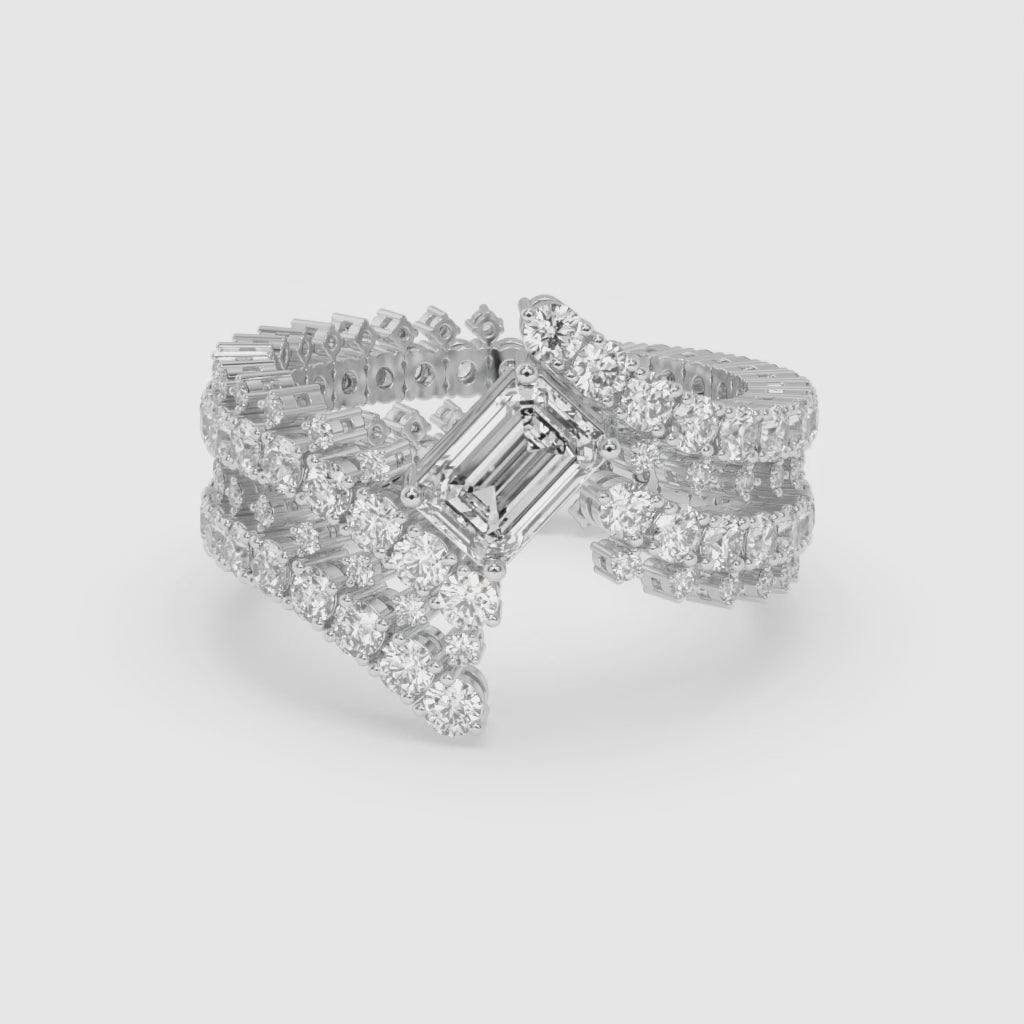 Captivating Emerald and Round Diamond Ring in White Gold