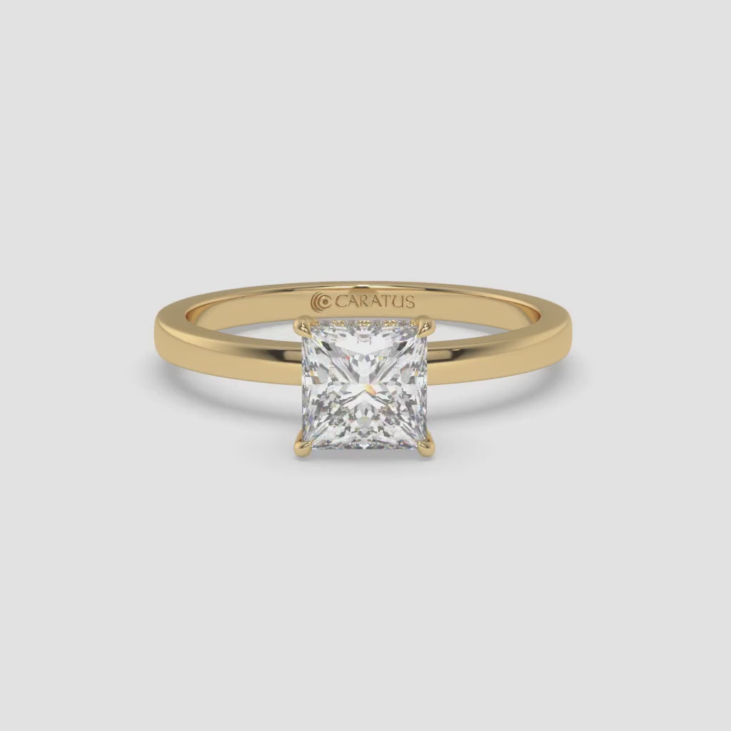 Yellow Gold Princess-Cut Diamond Ring with Round Diamond
